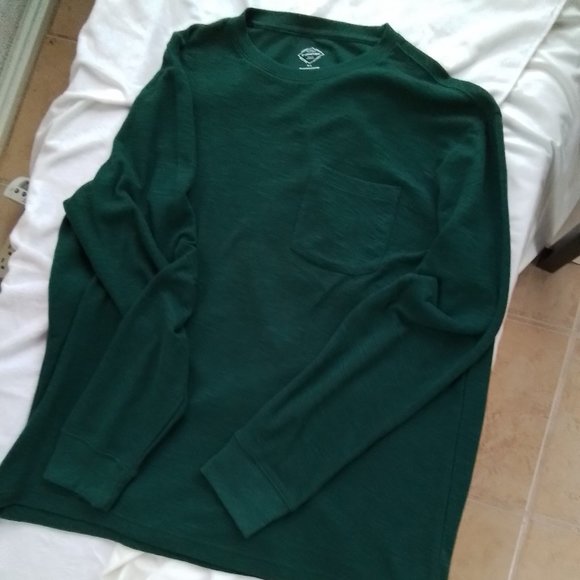 St John's Bay long sleeve pullover soft cotton shirt. green. front single pocket - Picture 1 of 1